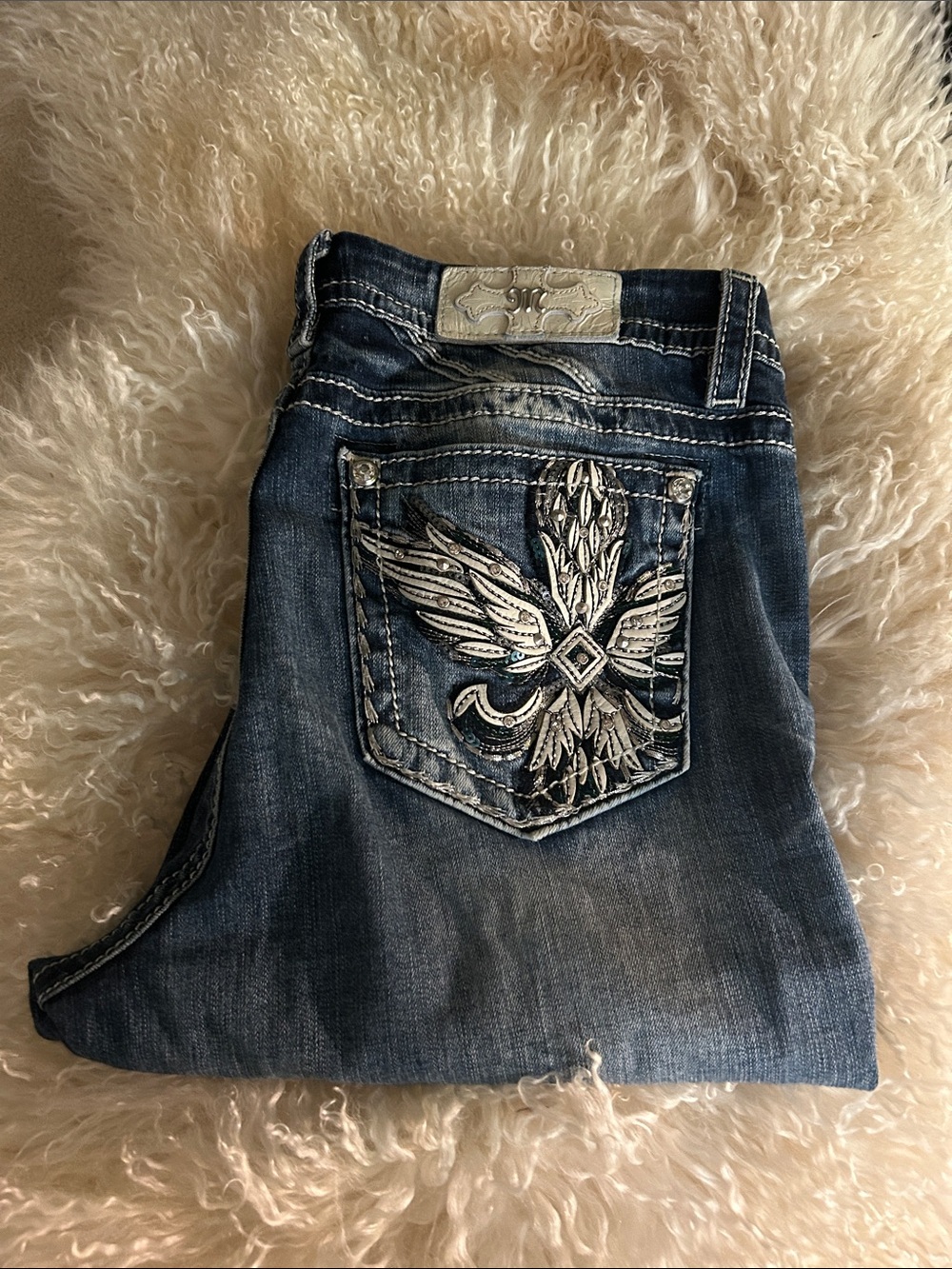 Miss Me Distressed Embroidered Back Pocket Skinny Jeans - Blue